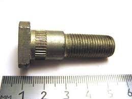 Шпильки задн.колеса