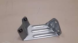 Железо 2180 кронштейн крепления крыла и бампера левый(большой)