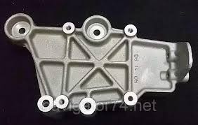 Кронштейн двигателя 1118 правый с кондиционером