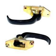 Крючок открывания двери 2107 метал.черный(основание метал.)