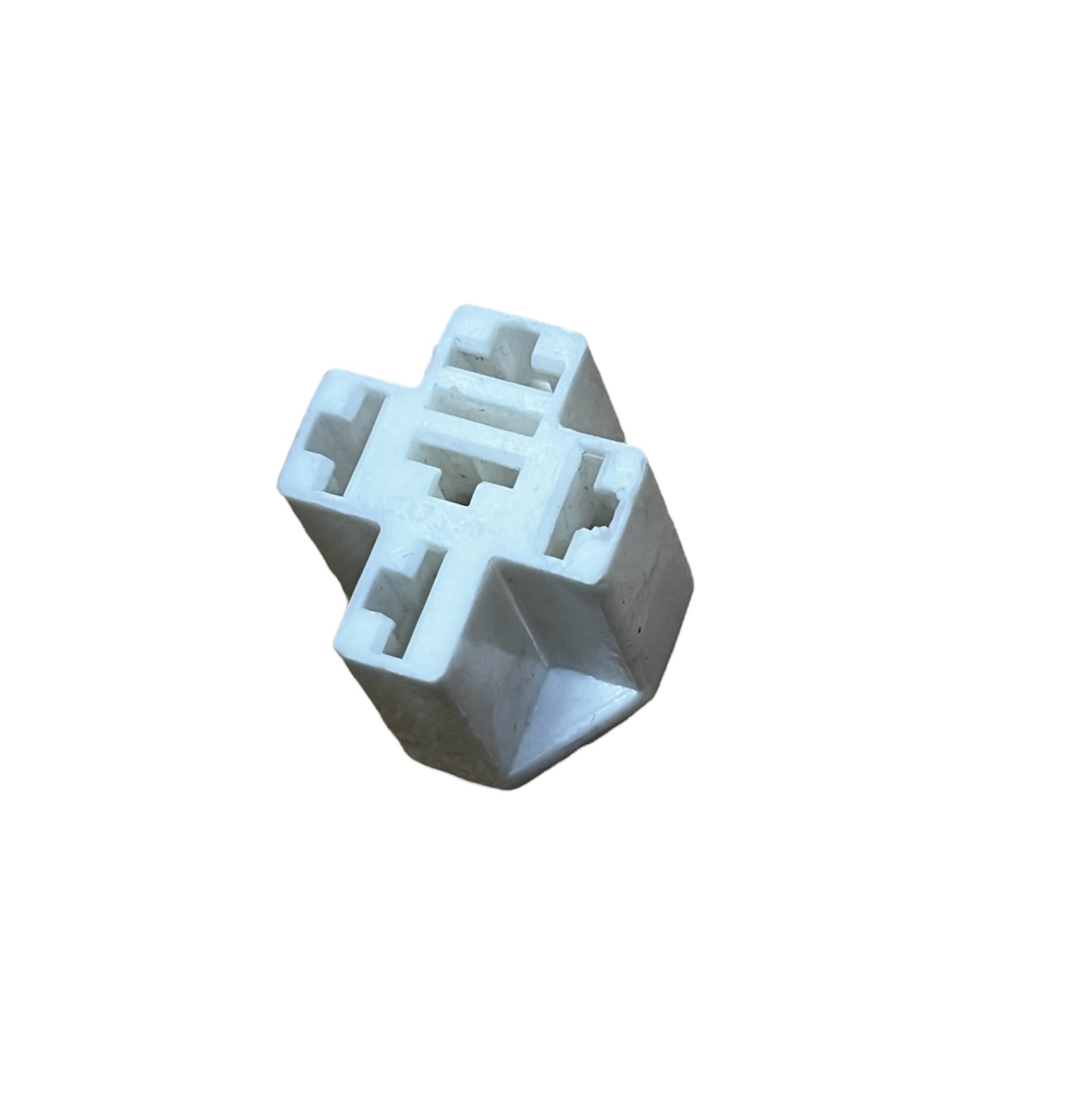 Колодка пустая на  реле 5 контактная под клеммы 6,3мм