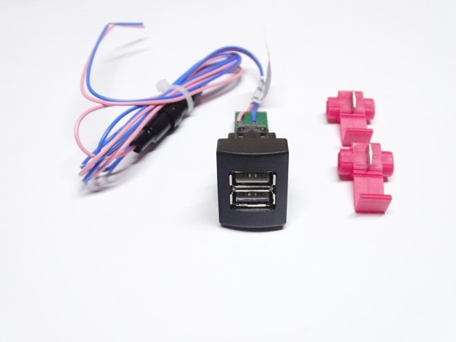 Зарядное устройство USB 2170/2190 3,0А-5В ШТАТ