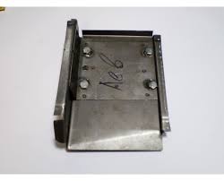 Железо 2121 площадка тяги лев.