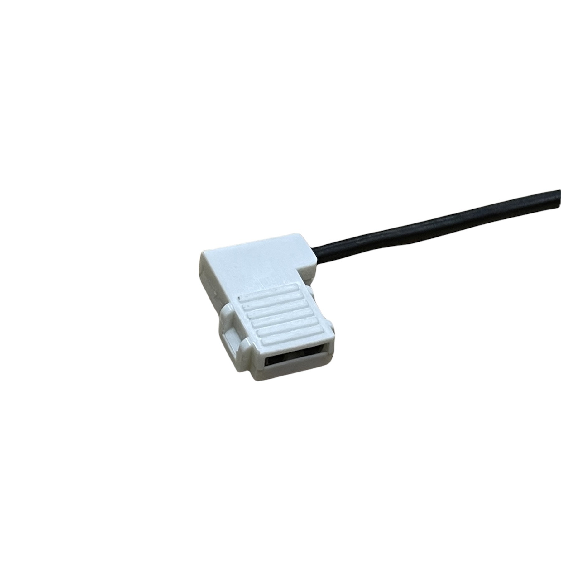 Клемма мама стандарт 6,3 угловая   провод   изоляция