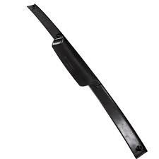 Накладка двери багажника верхняя 2123 (средняя)