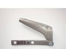 Петля капота 2123 лев.