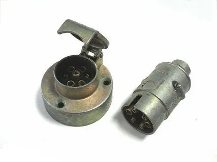 Разъем прицепа метал.(папа мама) Россия