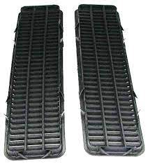 Решетки вентиляционные капот 2106