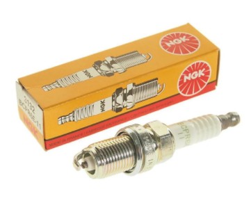 Свечи NGK