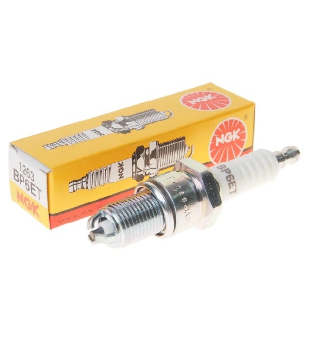 Свечи NGK инжектор 8кл (3 электрода)